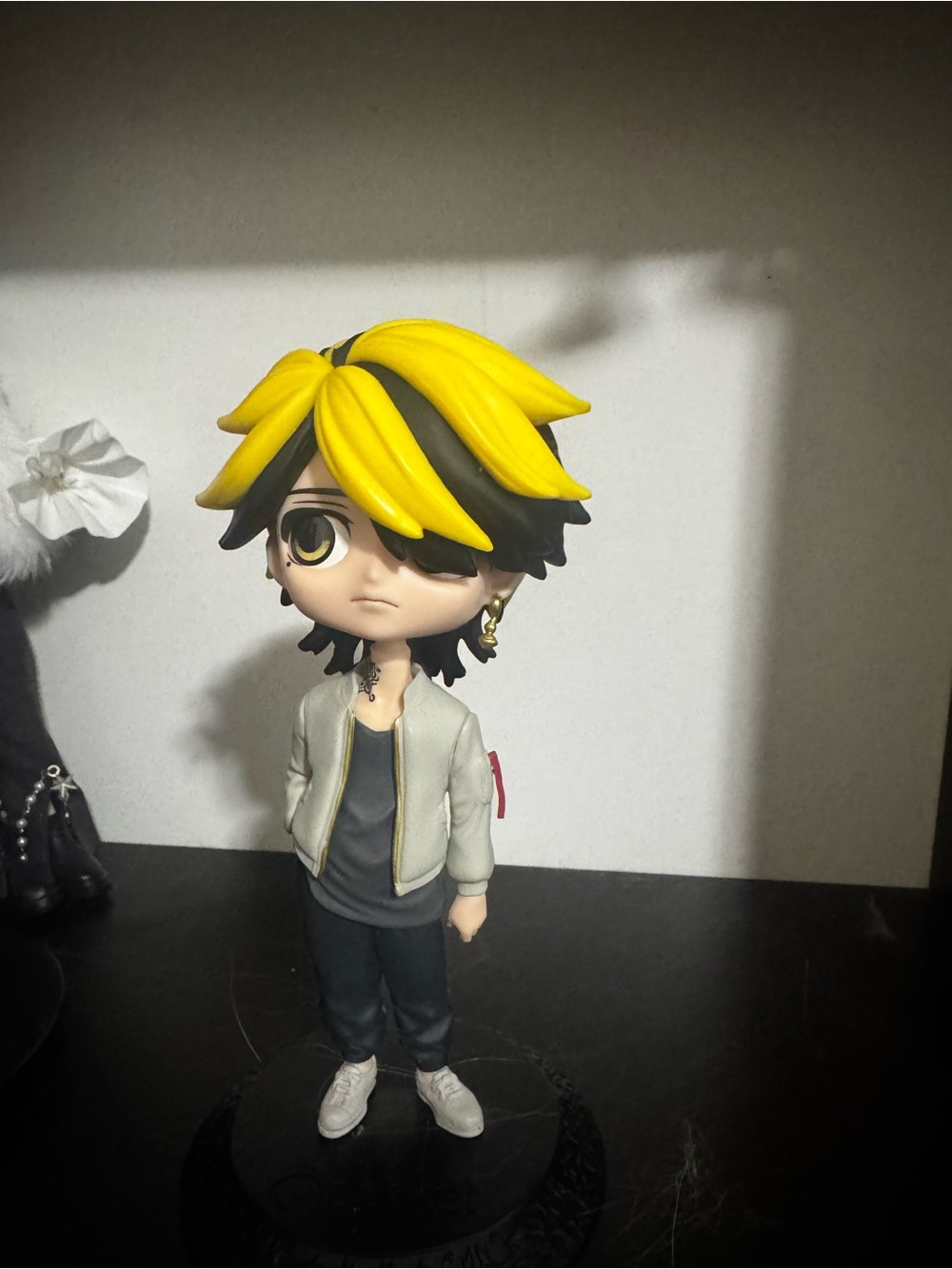 Yellow & Black Kids Character Figure - Kazutora Tokyo Revengers